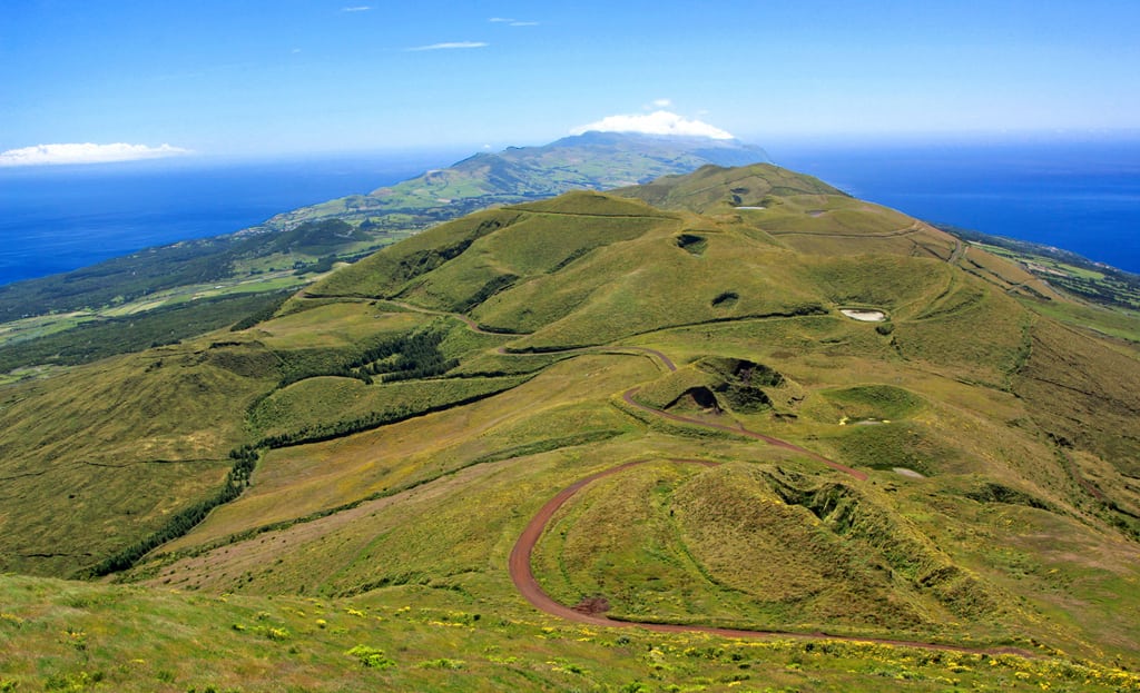 Pico de la Esperanza, punto más alto de São Jorge